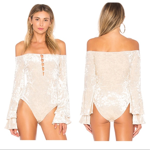 ☁️ House of Harlow 1960 x Revolve Gianna Bodysuit - Picture 2 of 8